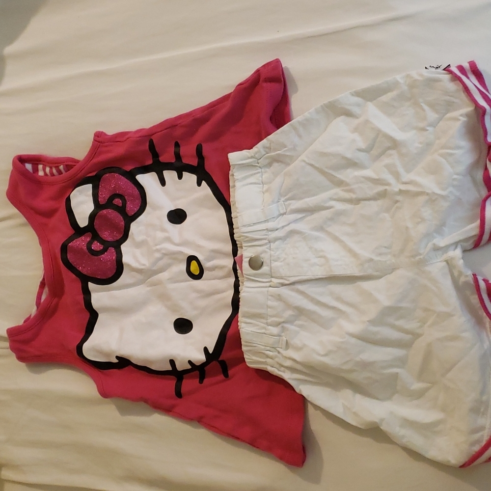 Hello kitty short set size 4T